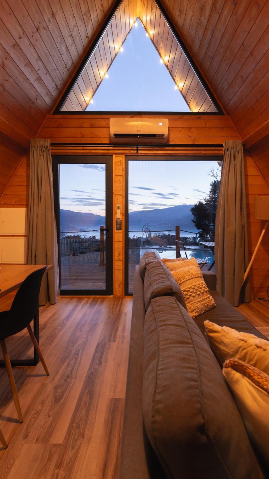 Casas Da Madrinha Villa อาร์กอสเดวัลเดเวซ ภายนอก รูปภาพ